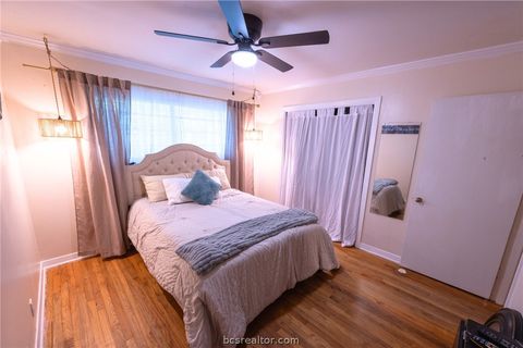 Tiny photo for 749 S Cass, Centerville, TX 75833 (MLS # 26005714)