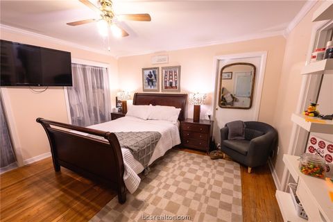 Tiny photo for 749 S Cass, Centerville, TX 75833 (MLS # 26005714)