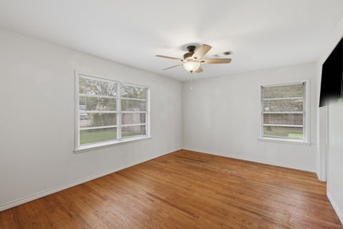 Tiny photo for 900 Esther Boulevard, Bryan, TX 77802 (MLS # 26011045)