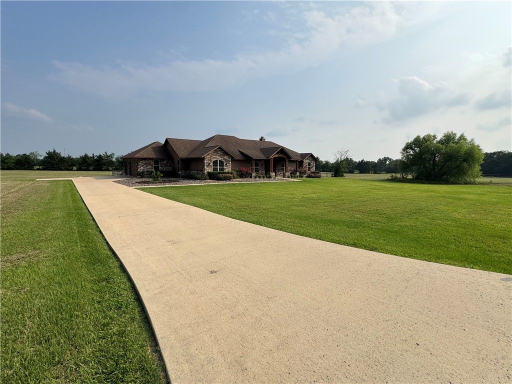 Photo of 9621 Scarborough Drive, Iola, TX 77861 (MLS # 26005151)