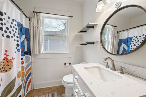 Tiny photo for 711 E 27th Street, Bryan, TX 77803 (MLS # 26002878)