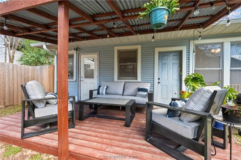 Tiny photo for 711 E 27th Street, Bryan, TX 77803 (MLS # 26002878)