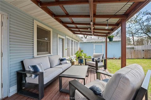 Tiny photo for 711 E 27th Street, Bryan, TX 77803 (MLS # 26002878)