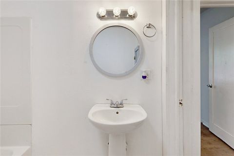 Tiny photo for 606 Wheelock Street, Hearne, TX 77859 (MLS # 26003702)