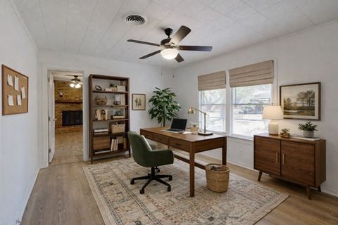 Tiny photo for 606 Wheelock Street, Hearne, TX 77859 (MLS # 26003702)