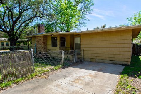 Tiny photo for 606 Wheelock Street, Hearne, TX 77859 (MLS # 26003702)