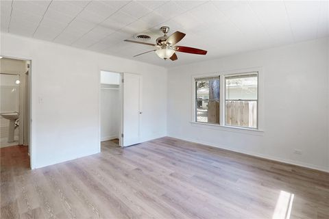 Tiny photo for 606 Wheelock Street, Hearne, TX 77859 (MLS # 26003702)