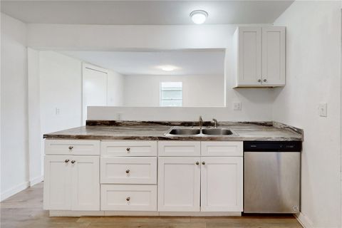 Tiny photo for 606 Wheelock Street, Hearne, TX 77859 (MLS # 26003702)