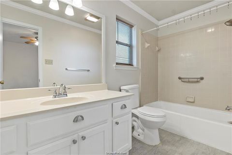 Tiny photo for 3704 Eastshire Court, Bryan, TX 77802 (MLS # 26003271)