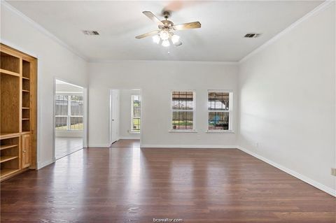 Tiny photo for 3704 Eastshire Court, Bryan, TX 77802 (MLS # 26003271)