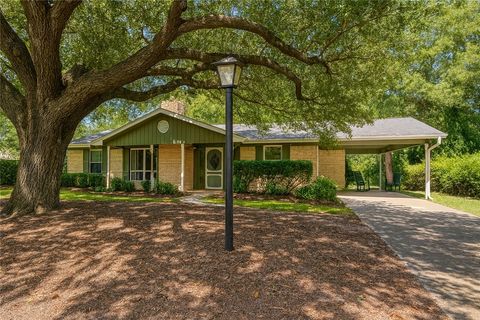 80 Golfview Drive Hilltop Lakes TX 77871