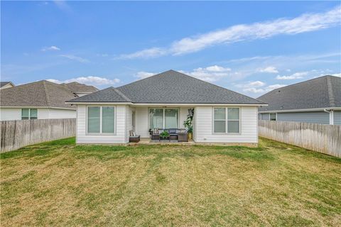 Tiny photo for 4105 Vintage Estates Court, Bryan, TX 77808 (MLS # 26000038)