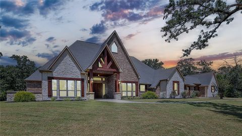 10682 Commonwealth Drive Iola TX 77861