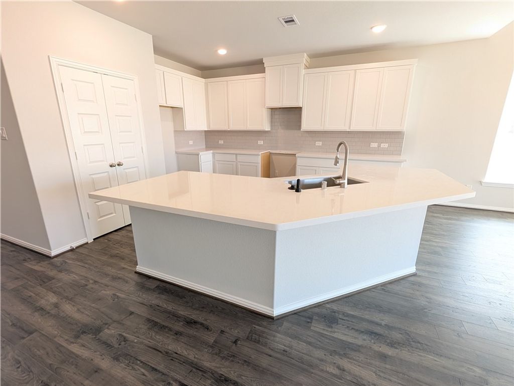 Photo of 6308 Fulton Drive, College Station, TX 77845 (MLS # 25010534)