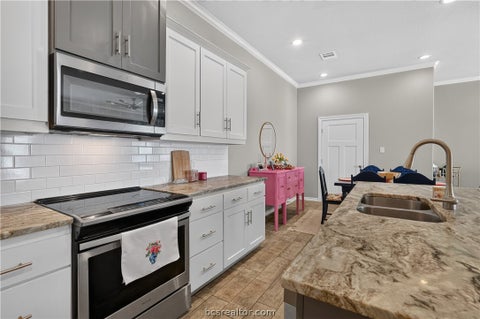 Tiny photo for 3633 Kenyon Drive, College Station, TX 77845 (MLS # 26011094)