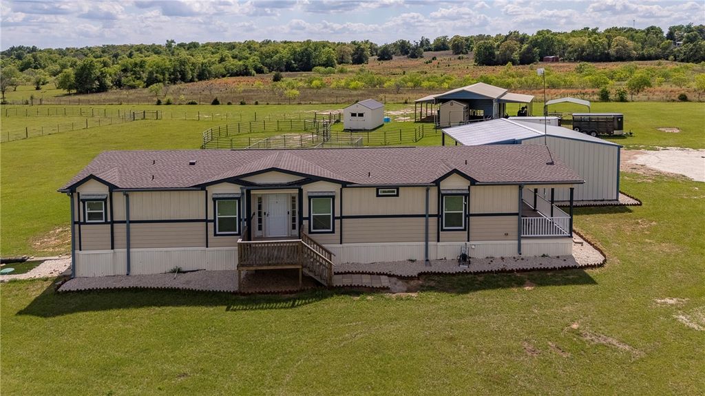 Photo of 10976 Whiterock Road, Bremond, TX 76629 (MLS # 26004522)