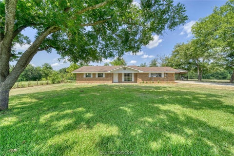 Tiny photo for 1927 Highway 75 N, Madisonville, TX 77864 (MLS # 26012247)