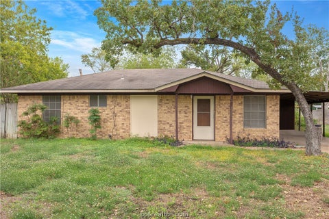 Photo of 2407 Woodville Road, Bryan, TX 77803 (MLS # 26012466)