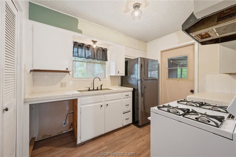 Tiny photo for 2407 Woodville Road, Bryan, TX 77803 (MLS # 26012466)