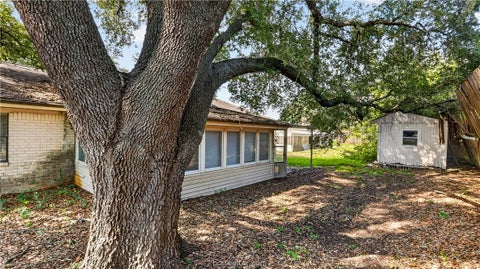 Tiny photo for 1805 Lakeview Drive, Brenham, TX 77833 (MLS # 26012570)