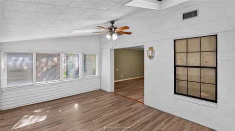 Tiny photo for 1805 Lakeview Drive, Brenham, TX 77833 (MLS # 26012570)