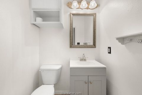 Tiny photo for 12 Ravens Nest, Bryan, TX 77808 (MLS # 26002710)