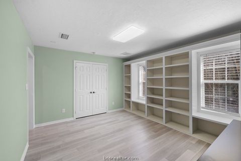 Tiny photo for 12 Ravens Nest, Bryan, TX 77808 (MLS # 26002710)