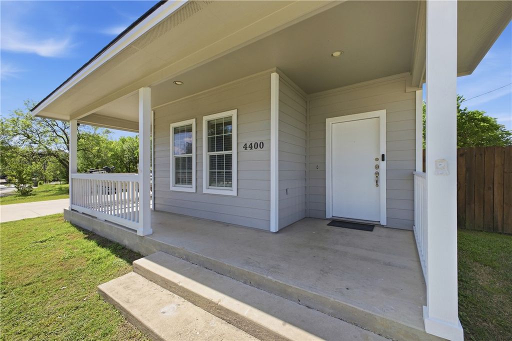 Photo of 4400 Milam Street, Bryan, TX 77801 (MLS # 26004397)