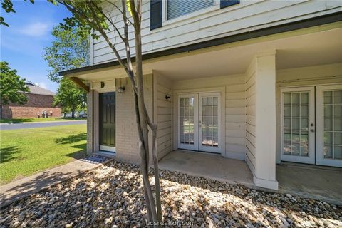 Tiny photo for 1406 Summit Street #D, College Station, TX 77845 (MLS # 26005856)
