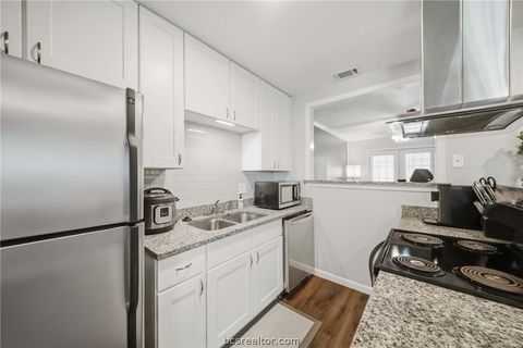 Tiny photo for 1406 Summit Street #D, College Station, TX 77845 (MLS # 26005856)