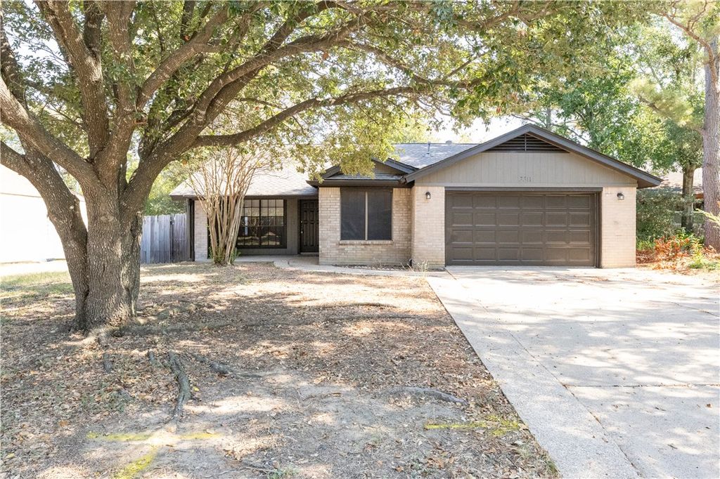 Photo of 3311 BAHIA Dr, College Station, TX 77840 (MLS # 25011094)