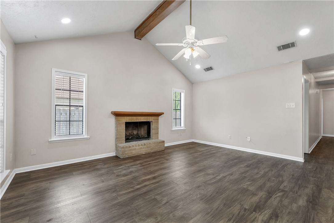 College Station, Texas 77840, United States, 4 Bedrooms Bedrooms, ,3 BathroomsBathrooms,Residential,Active,247182