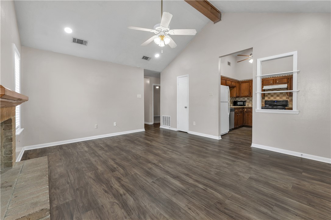 College Station, Texas 77840, United States, 4 Bedrooms Bedrooms, ,3 BathroomsBathrooms,Residential,Active,247182