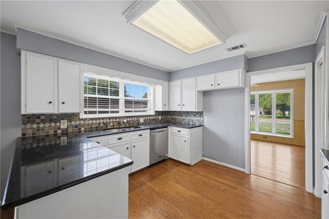 Tiny photo for 2104 Carter Creek Parkway, Bryan, TX 77802 (MLS # 26004523)