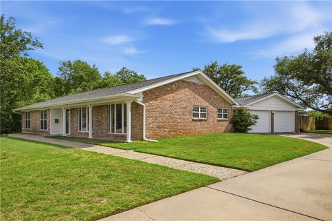 Tiny photo for 2104 Carter Creek Parkway, Bryan, TX 77802 (MLS # 26004523)