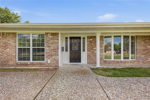 Tiny photo for 2104 Carter Creek Parkway, Bryan, TX 77802 (MLS # 26004523)