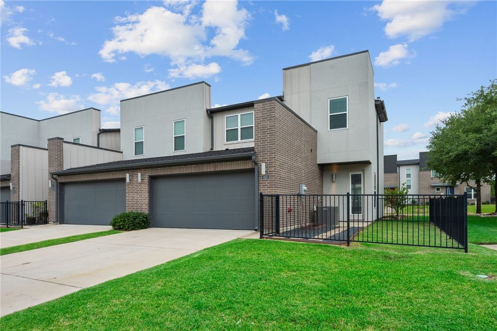 Photo of 3923 Yukon Lane, College Station, TX 77845 (MLS # 26005328)
