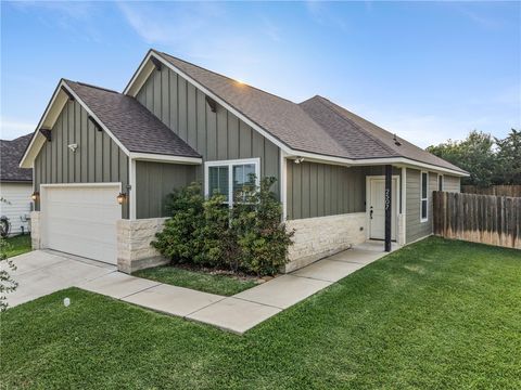 Photo of 2507 Lightfoot Lane, Bryan, TX 77803 (MLS # 26004959)