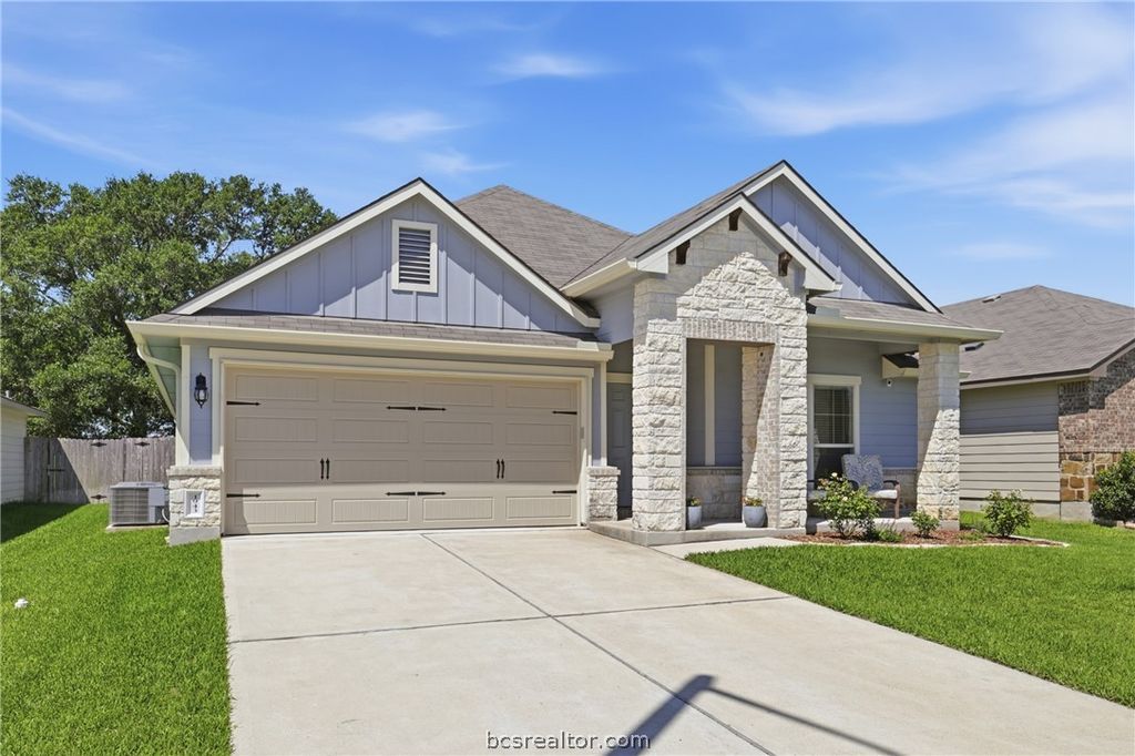 Photo of 1943 Thorndyke Lane, Bryan, TX 77807 (MLS # 26005562)