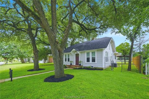 Tiny photo for 404 Ayrshire Street, College Station, TX 77840 (MLS # 26006864)