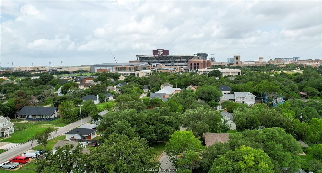Photo of 404 Ayrshire Street, College Station, TX 77840 (MLS # 26006864)