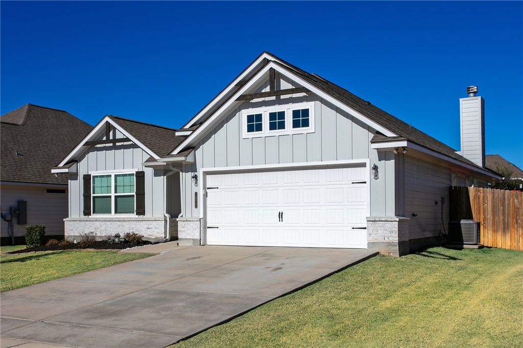 Photo of 1925 Cambria Drive, Bryan, TX 77807 (MLS # 26001627)