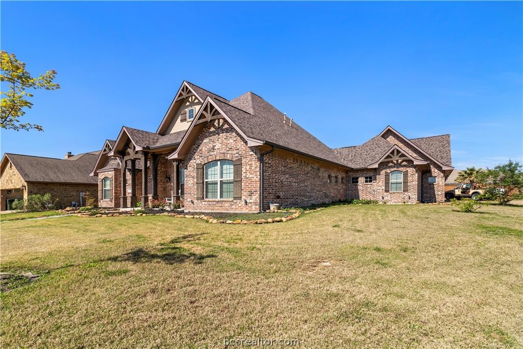 Photo of 3349 Fiddlers Green Grn, Bryan, TX 77808 (MLS # 26003408)