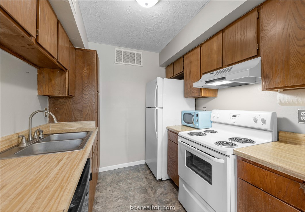 Bryan, Texas 77801, United States, 1 Bedroom Bedrooms, ,1 BathroomBathrooms,Residential,Active,57542