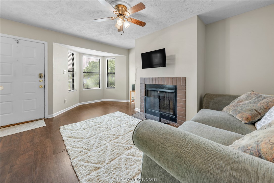 Bryan, Texas 77801, United States, 1 Bedroom Bedrooms, ,1 BathroomBathrooms,Residential,Active,57542