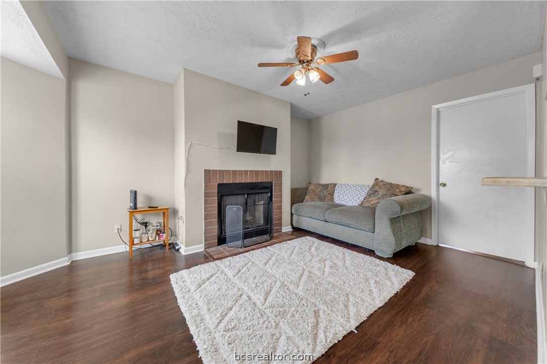 Bryan, Texas 77801, United States, 1 Bedroom Bedrooms, ,1 BathroomBathrooms,Residential,Active,57542