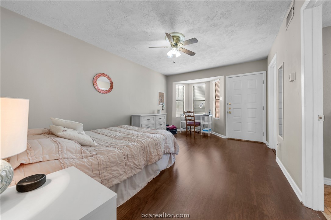 Bryan, Texas 77801, United States, 1 Bedroom Bedrooms, ,1 BathroomBathrooms,Residential,Active,57542