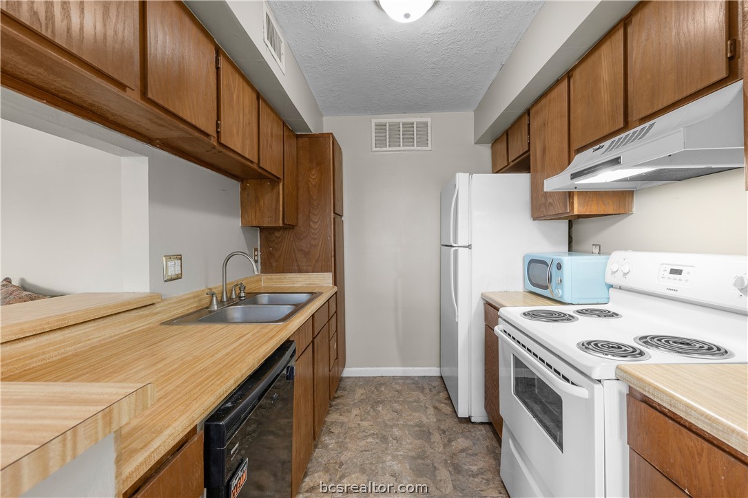 Bryan, Texas 77801, United States, 1 Bedroom Bedrooms, ,1 BathroomBathrooms,Residential,Active,57542