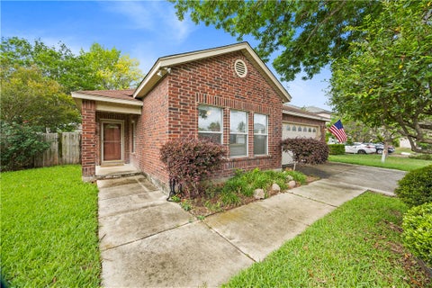 Tiny photo for 331 Stone Point Pt, New Braunfels, TX 78130 (MLS # 26011062)
