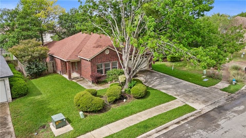 Tiny photo for 331 Stone Point Pt, New Braunfels, TX 78130 (MLS # 26011062)